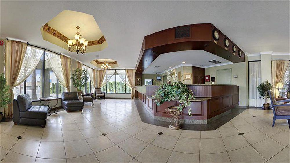 Howard Johnson By Wyndham Reseda Hotel & Suites Los Angeles Eksteriør bilde