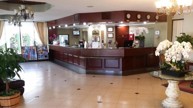 Howard Johnson By Wyndham Reseda Hotel & Suites Los Angeles Eksteriør bilde