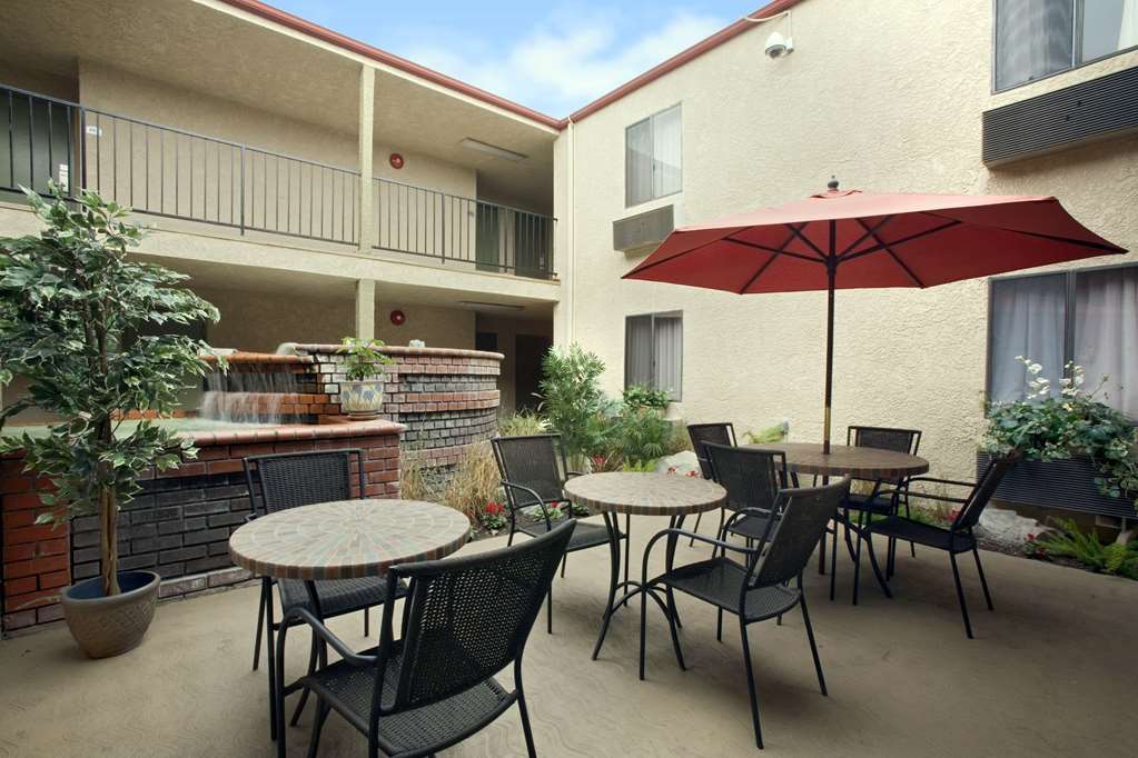 Howard Johnson By Wyndham Reseda Hotel & Suites Los Angeles Fasiliteter bilde