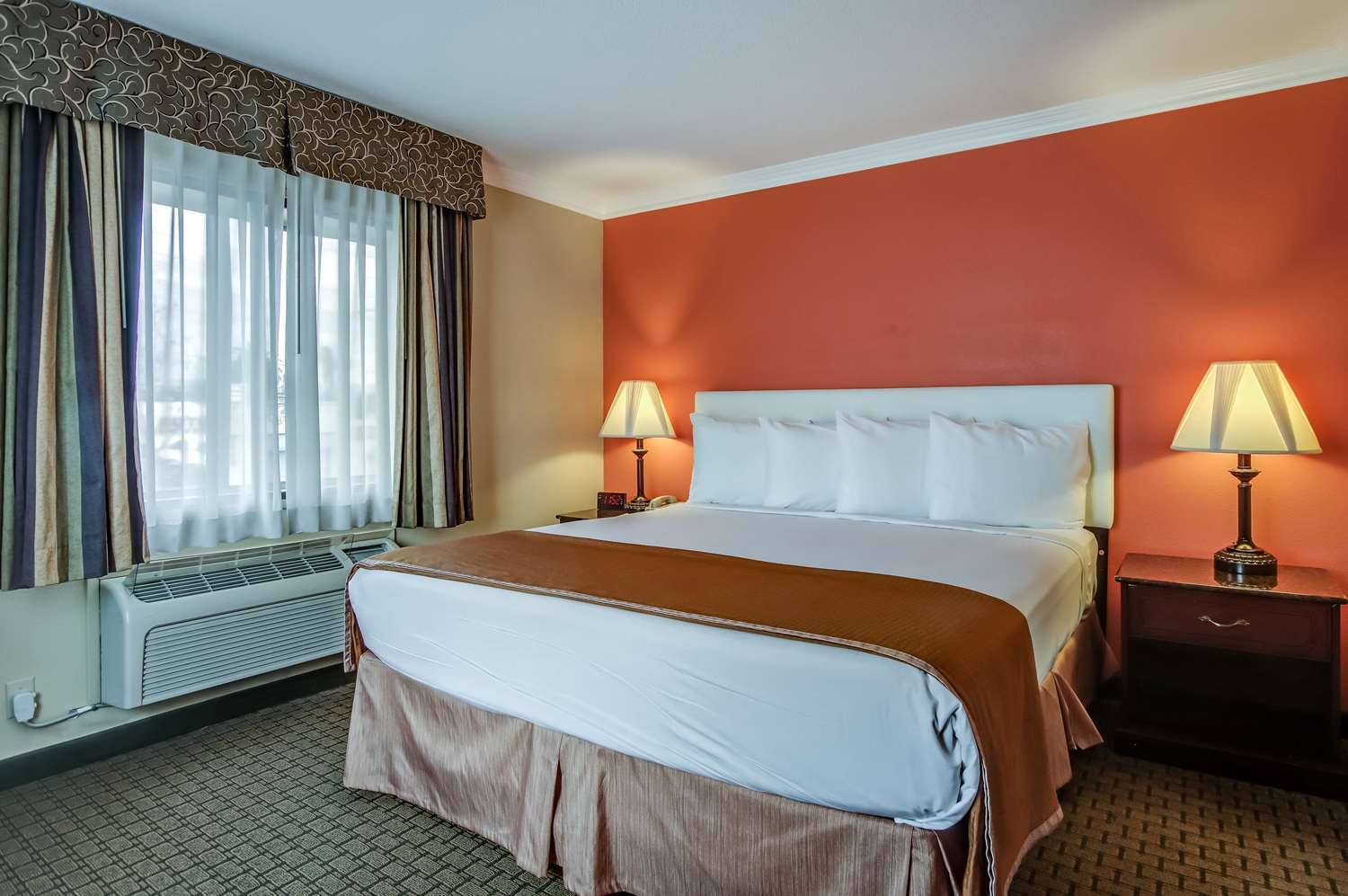 Howard Johnson By Wyndham Reseda Hotel & Suites Los Angeles Eksteriør bilde