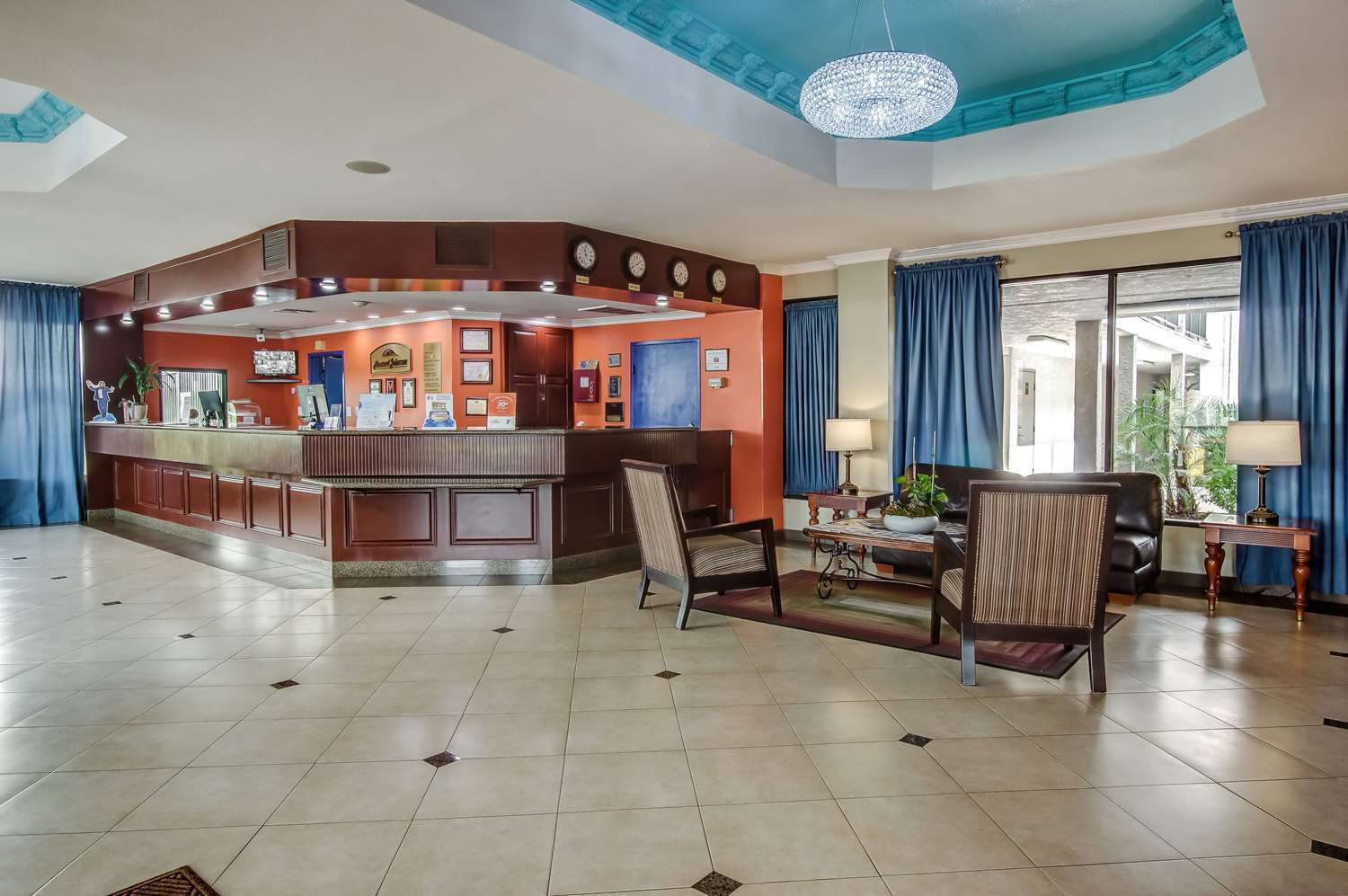 Howard Johnson By Wyndham Reseda Hotel & Suites Los Angeles Eksteriør bilde